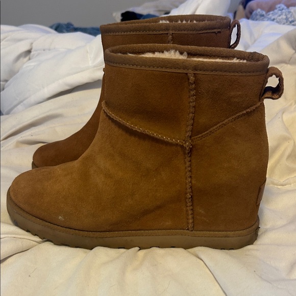 UGG Tan Woman Boots - Picture 4 of 4